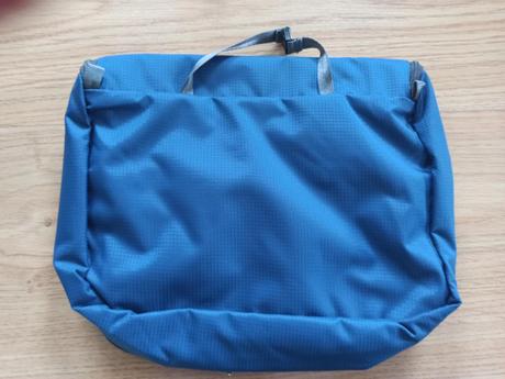 Kosmetická cestovní taška,