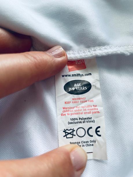 St3/ kostým - v.128, 