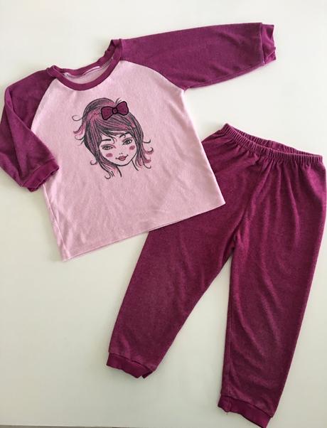 Dívčí pyžama (5 - 6 let), 110