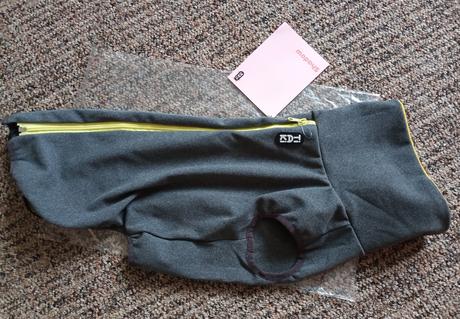 Svetr či mikina pro psa,