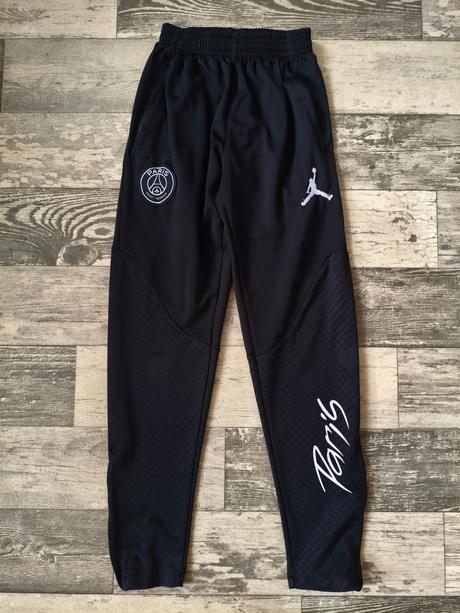 Tepláky sport.slabé nike-jordan, air jordan,146