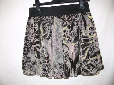 Letní minisukně, 40