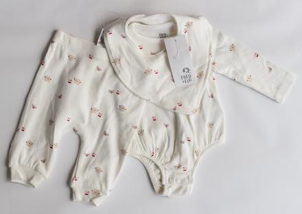 Komplet vel. 0 - 1 m, f&f,50