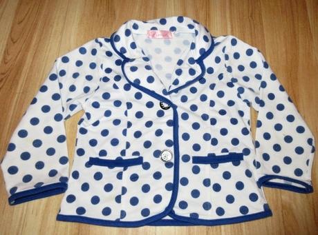 Puntíkovaný kabátek, 98