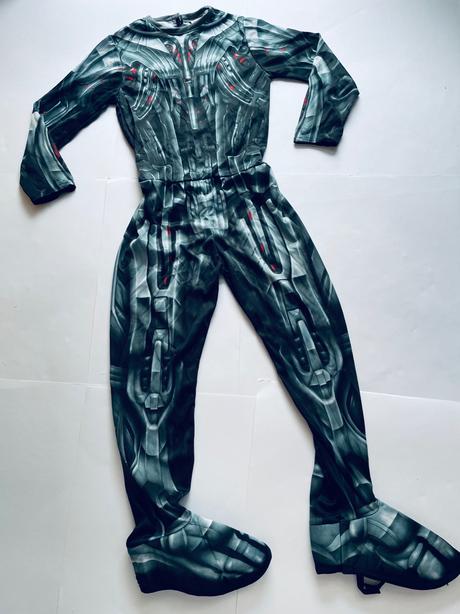 An11/ kostým avengers / ultron - v.cca 5/7 let, 