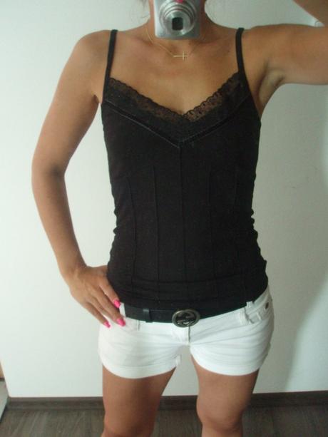 Černé tílko share, s