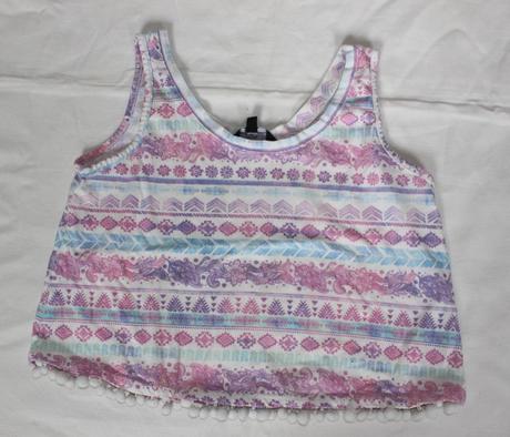 Ob34. krátké,široké tílko s bambulkami 10-11let, 146