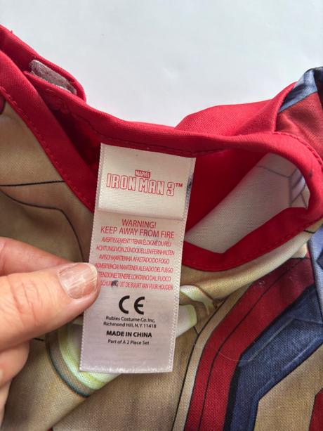 An22/ kostým iron man- v.5/6 let, 