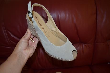 Tamaris kožené lodičky na klínku s otevřenou špič, tamaris,39