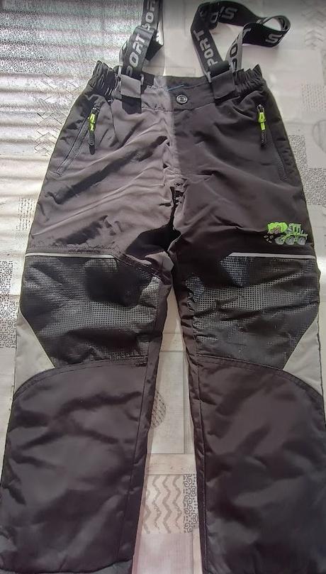 Nepromokavé silné oteplovačky vel.122, 122