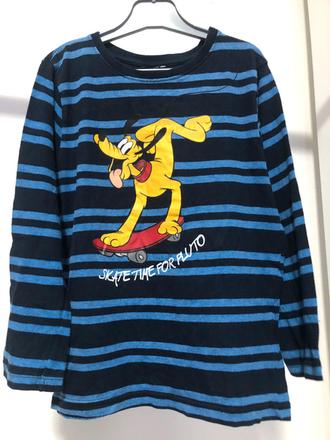 Modré triko s plutem, 116