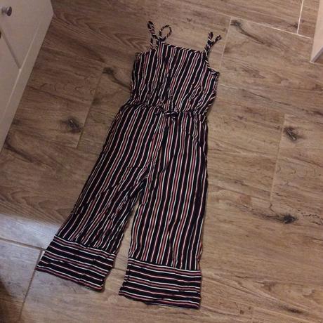 Lehoučký letní kalhotový overal, primark,134