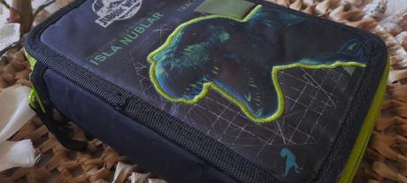 Karton p+p školní penál třípatrový jurassic world,