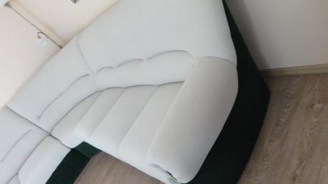 Rohová sedací souprava a křeslo, 