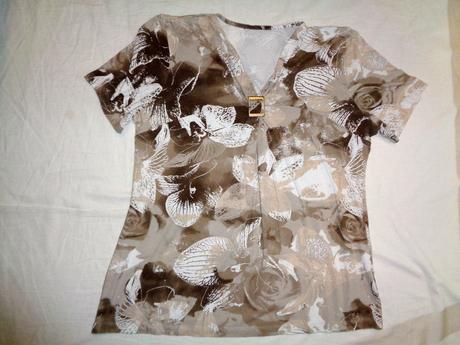Pěkný hnědobílý květovaný top 44/46, 44