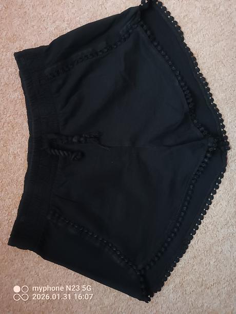 Šortky zn."here+there c&a" vel."152", c&a,152