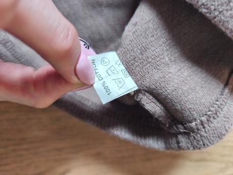 Hnědé lila svetrové šaty 146-158, 152