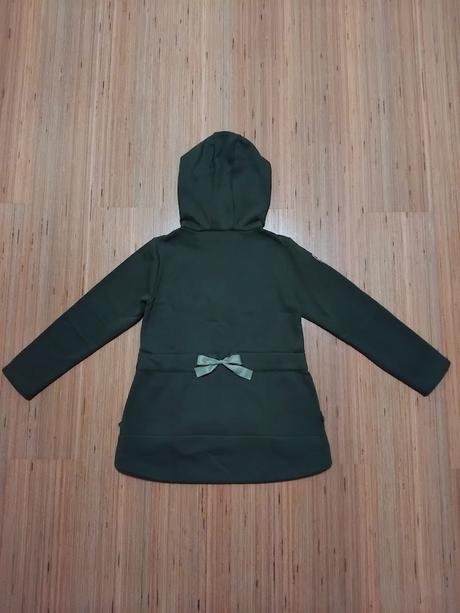 Mikina s kapucí, 152