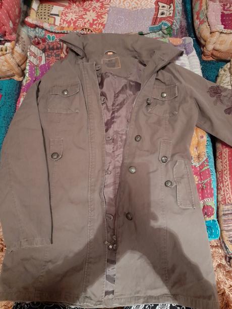 Dámská khaki bunda, kabát,kabátek na slečnu,paní, m