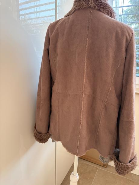 Teply kabat s koziskem oasis s + tricko bershka m, s