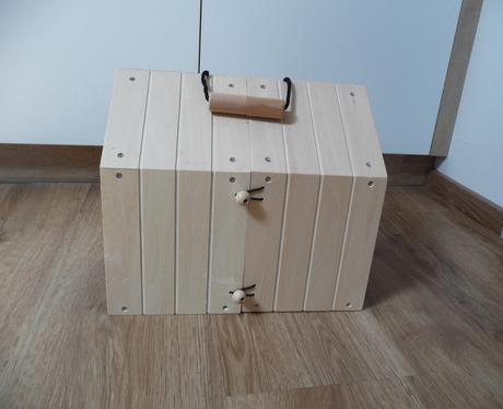 Nové small foot plyšový králík v králíkárně+výběh,