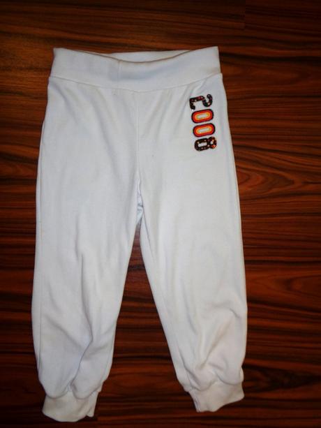 Bílé 3/4 tepláky, crashone,152