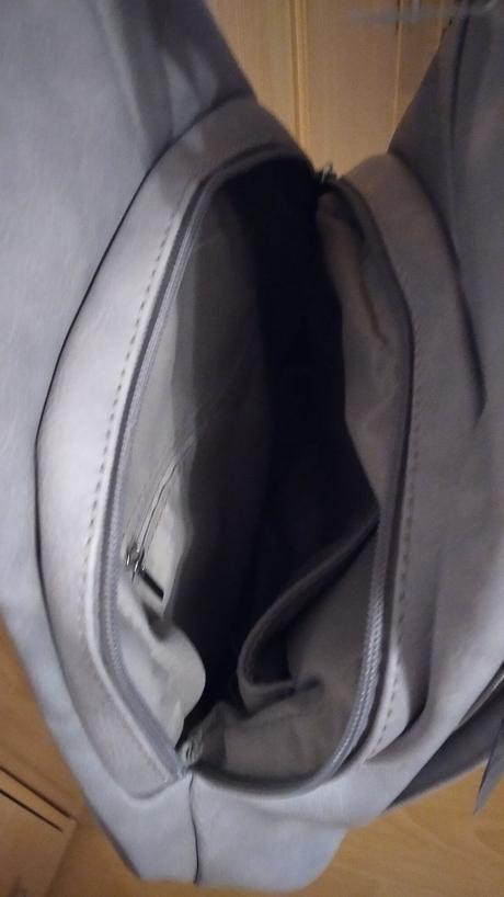 Koženkový batůžek, 