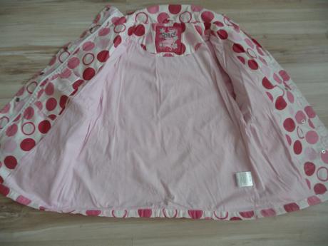 Nepromokavá bunda, 134