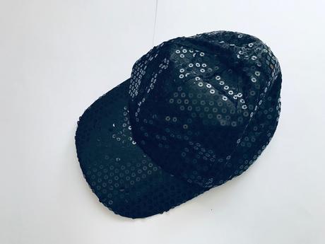 Kšiltovka s flitri,