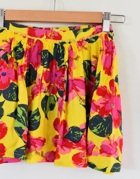 Sukně vel. 8 let, 128