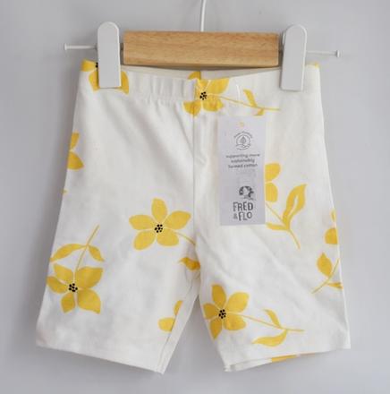 Kraťasy vel. 9 - 12 m, f&f,80