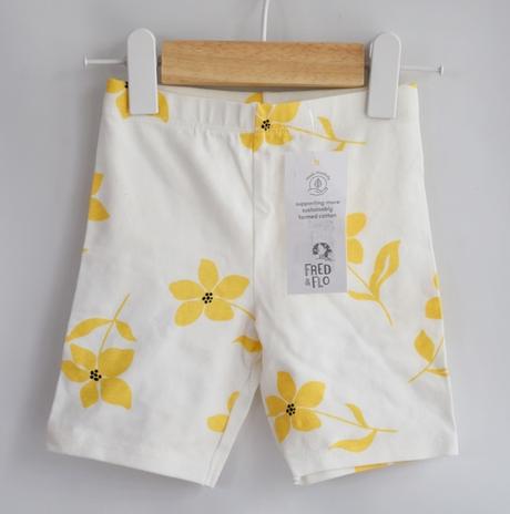 Kraťasy vel. 9 - 12 m, f&f,80