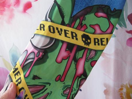 Karnevalový kostým-overal hráčské monstrum apod.,