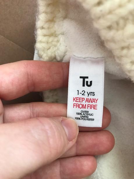 Čepice zimní s bambulí -v.1/2 roky, tu,92