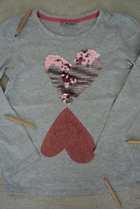 Nextová trika - se srdíčky, s hvězdou, next,122