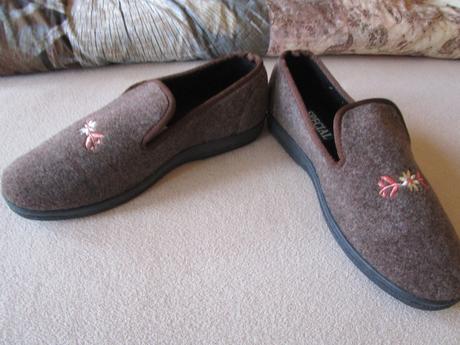 Nové hnědé teplé flaušové bačkory, pohodlné, č. 41, 41