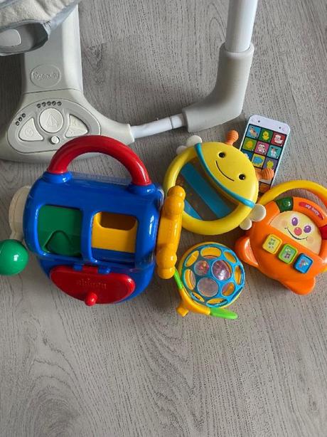 Ingenuity houpačka vibrující nash 2v1, 0m+ 9 kg,