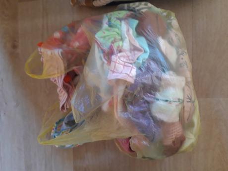 Balík oblečení 80 + ponožky, čepice, rukavice, 68–80