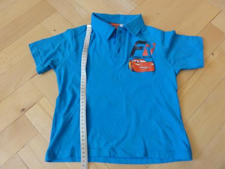 Modré tričko s mcqueenem, 110