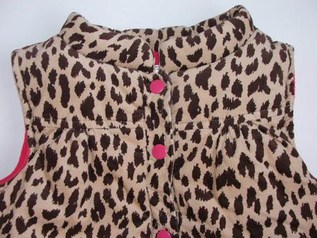 M229 dívčí teplá vesta vel. 5 let, carter's,110