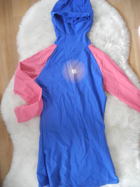 Plavkové triko, 146