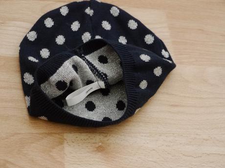 Tmave modra cepicka se stribrnymi puntiky, h&m,110