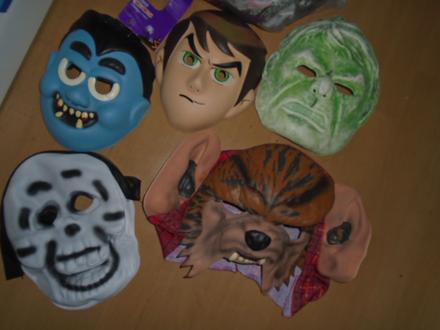 Maska škraboška upír vlkodlak halloween,