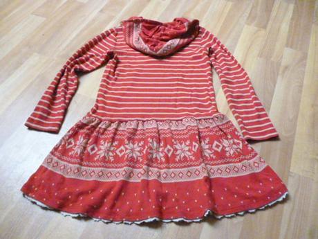 Vánoční šaty next vel. 8 l, 128