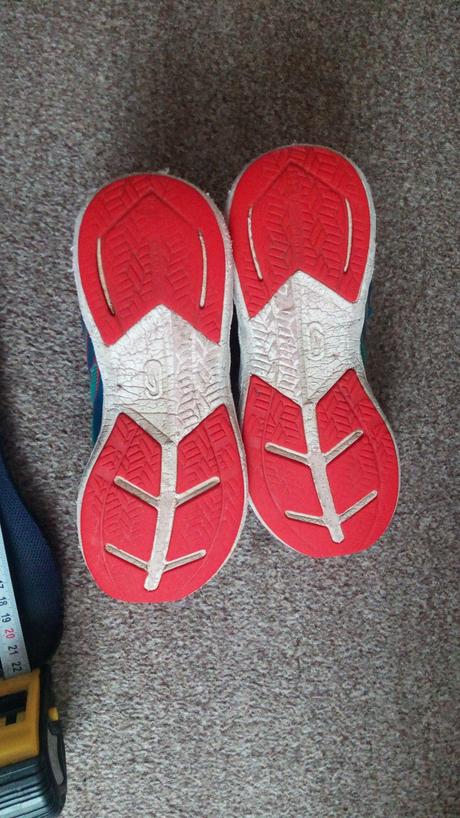 Tenisky, sálovky, 34