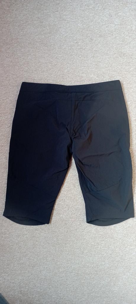 Šortky zn."decathlon - quechua" vel."s", decathlon,s