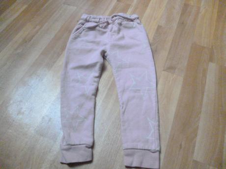 Hvězdičkové tepláky 4-5 m-s, marks & spencer,110