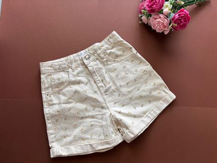 Kraťasy džínového vzhledu s kytičkami-v.11/12 let, denim co,152