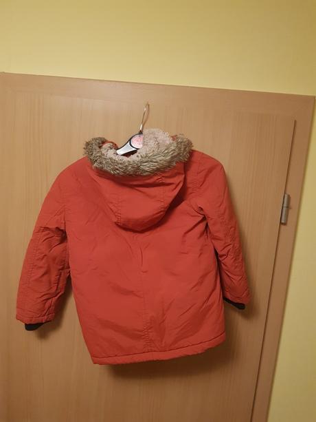 Krásná zimní bunda vel. 3-4 roky., 98