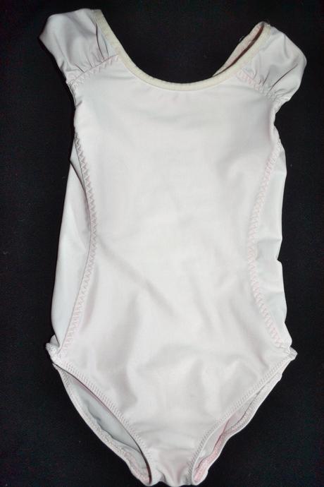 Cvičební trikot 2-3r., 92